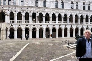 鮑里斯約翰遜鮑里斯·約翰遜群體免疫