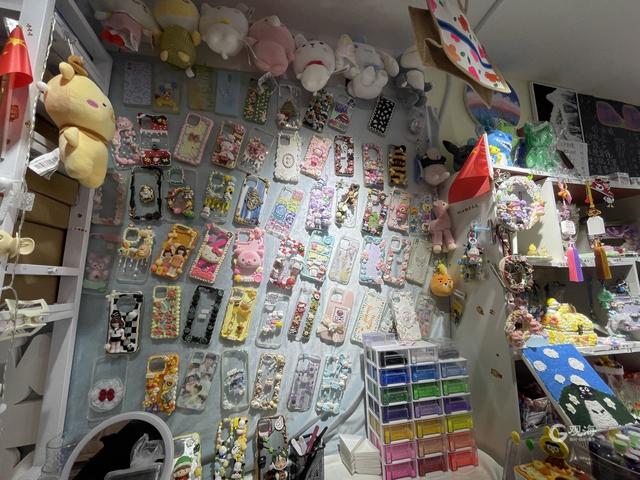 適合女生開的店適合女生開的店投資小利潤(rùn)大服裝店插圖1 適合女生開的店適合女生開的店投資小利潤(rùn)大服裝店插圖1