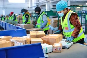 千萬不要做電商倉庫打包員