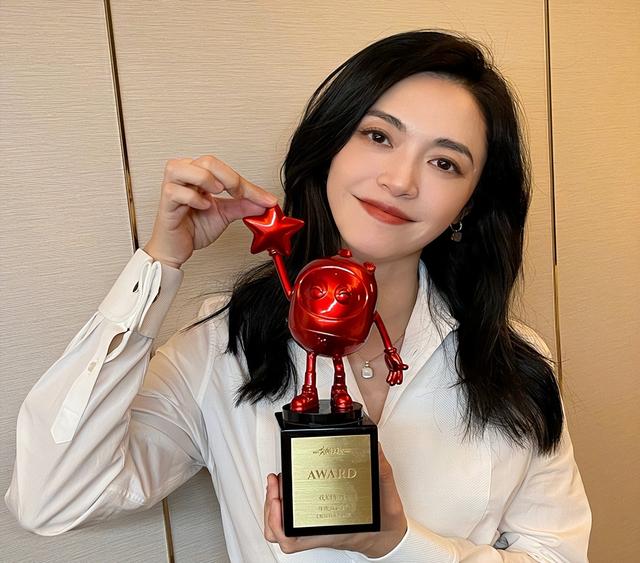 姚晨韓三平的大夜壺什么意思韓三平_姚晨_夜壺插圖8